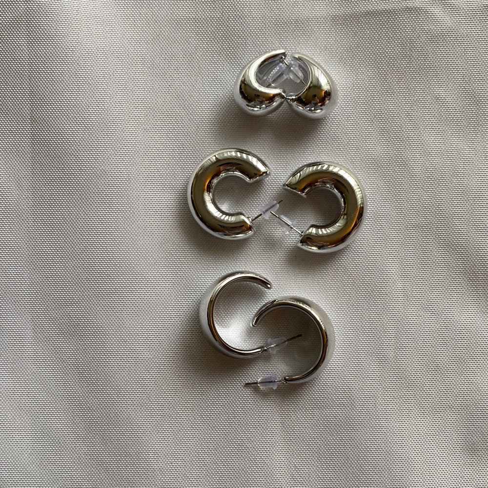 Silver Hoop Earrings Set